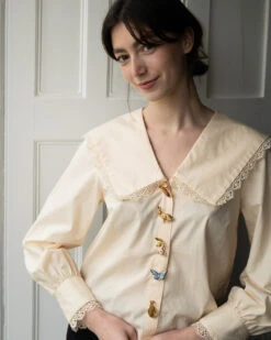 Enamel Cheeky Squirrel Brooch -Jewellery Store brooch buttons