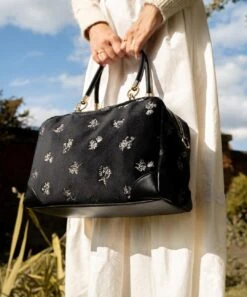 Hepsie Velvet Embroidered Bag - Black 11 Hepsie Velvet Embroidered Bag - Black -Jewellery Store hepsie velvet embroidered bag black by fable england 39965083009268