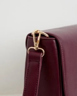 Nina Messenger Handbag - Burgundy -Jewellery Store nina messenger handbag burgundy by fable england 39937221132532