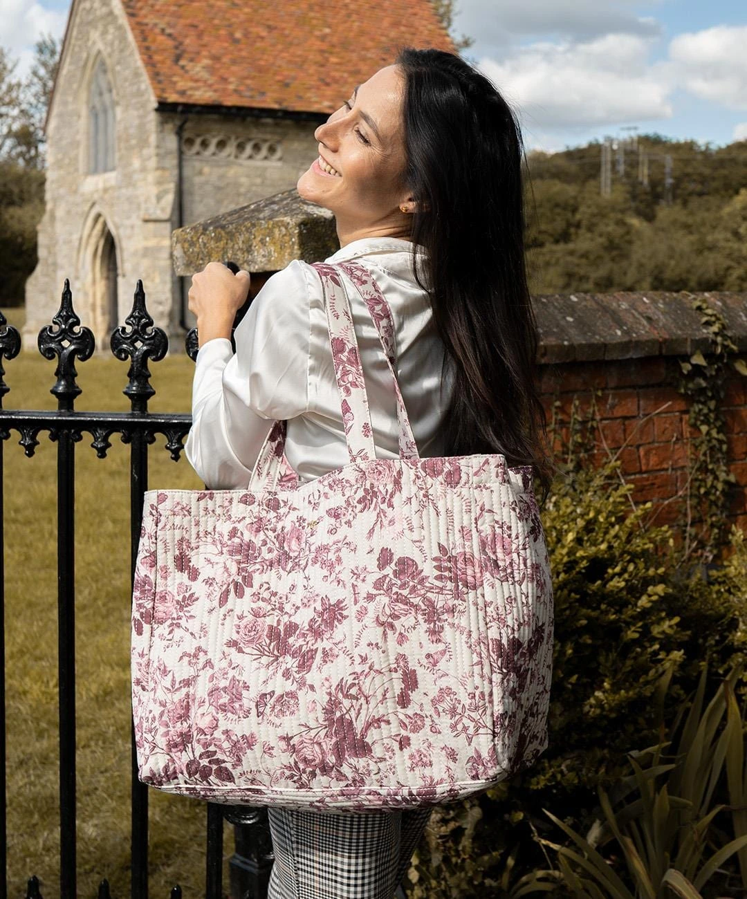 Rambling Rose Quilted Tote - Burgundy 6 Rambling Rose Quilted Tote - Burgundy - Image 6